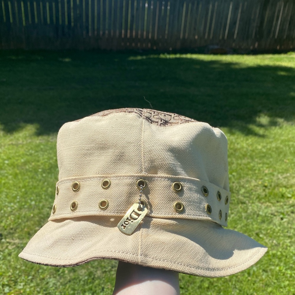 Dior bucket hat